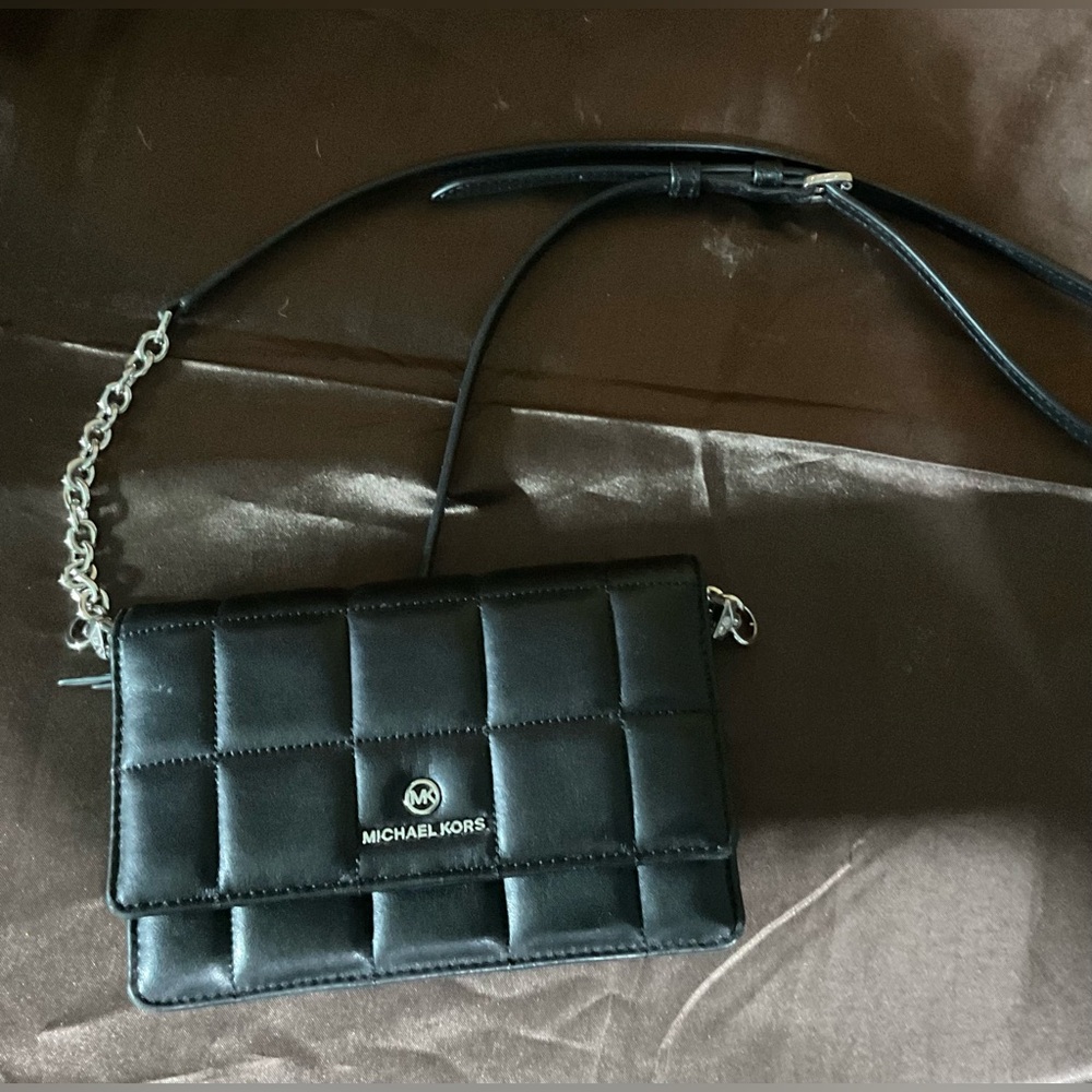 Michael Kors Jet Set Charm Small Phone Crossbody bag in black leather